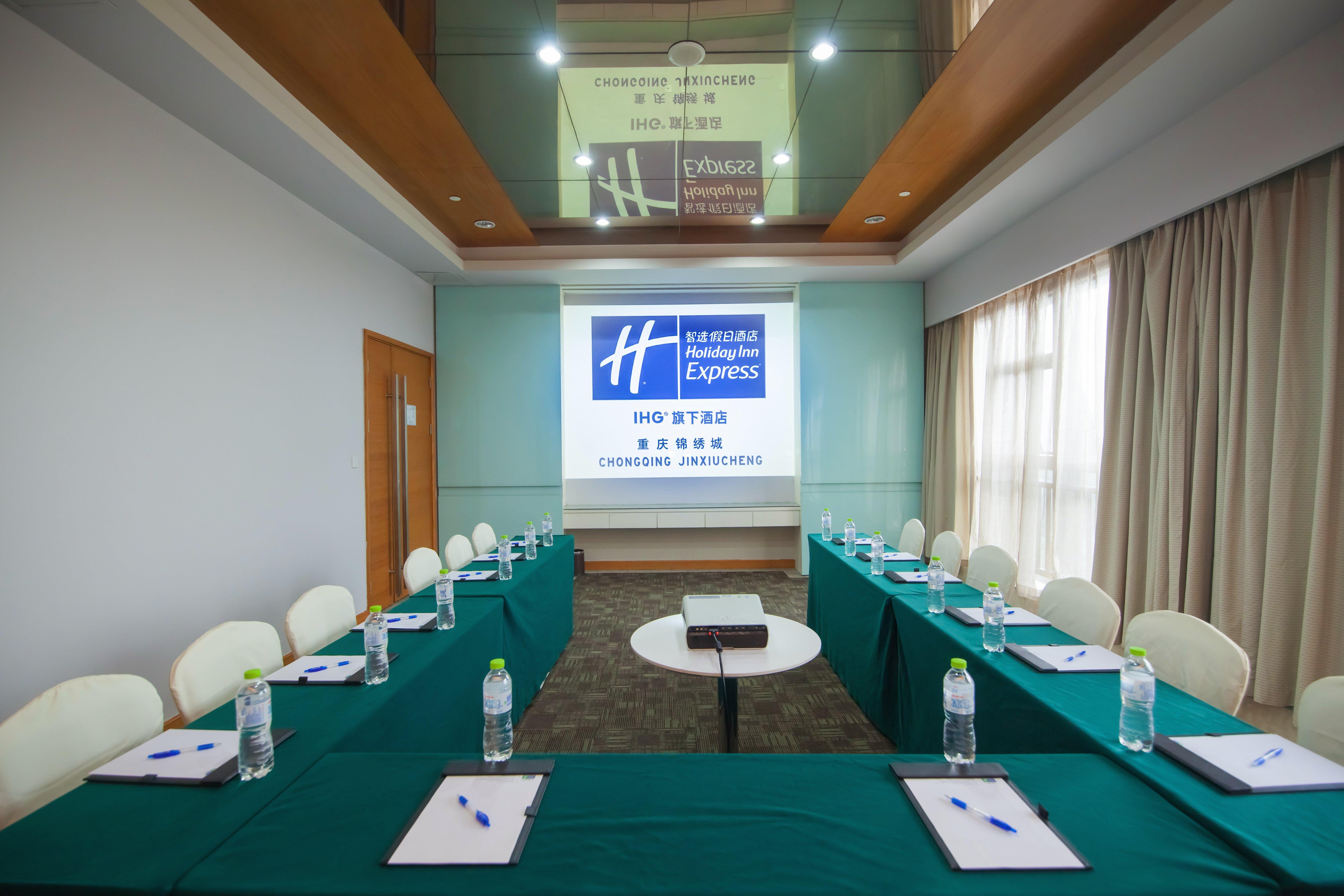 Holiday Inn Express Chongqing Guanyinqiao By Ihg Exteriör bild