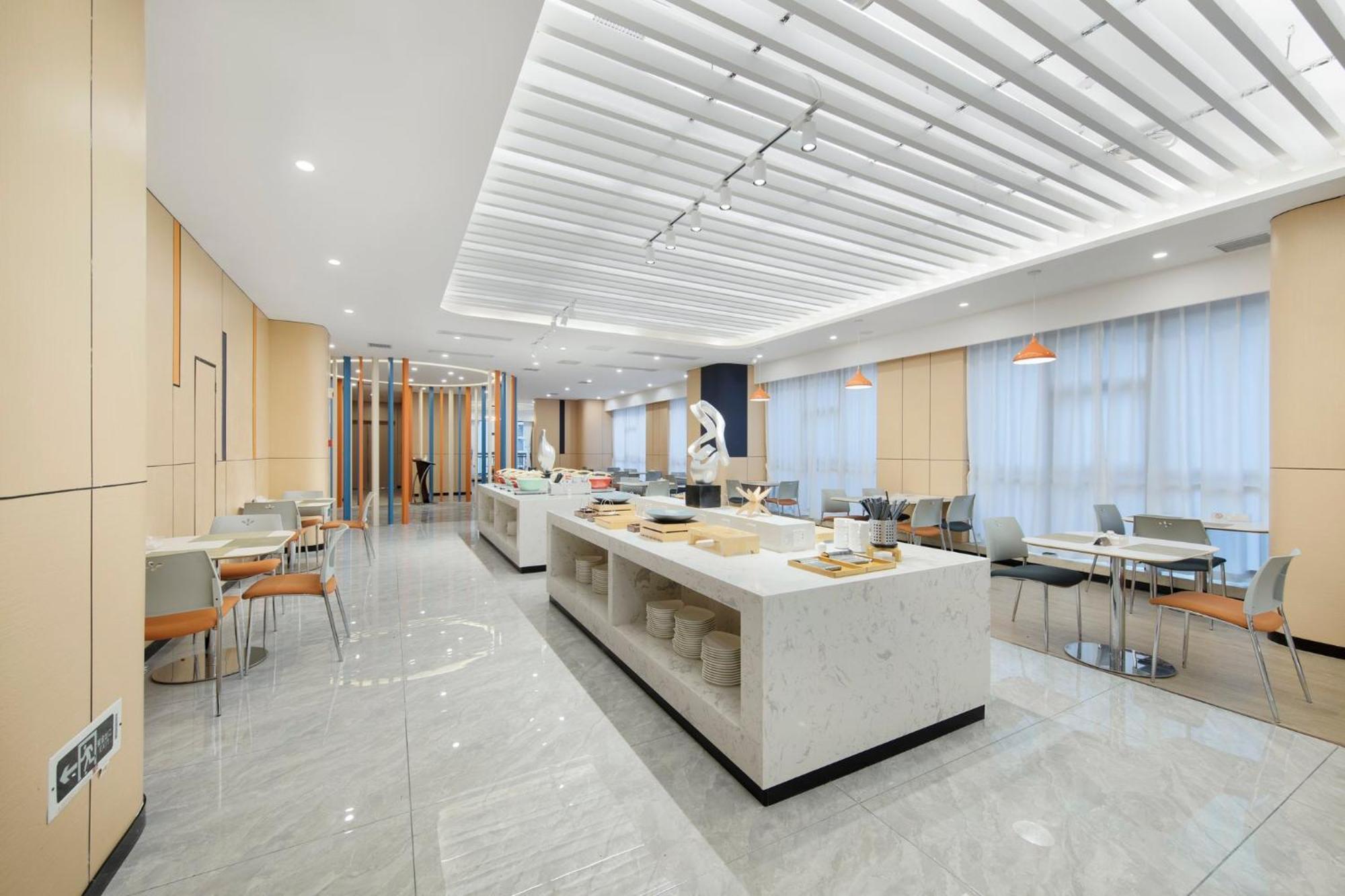 Holiday Inn Express Chongqing Guanyinqiao By Ihg Exteriör bild