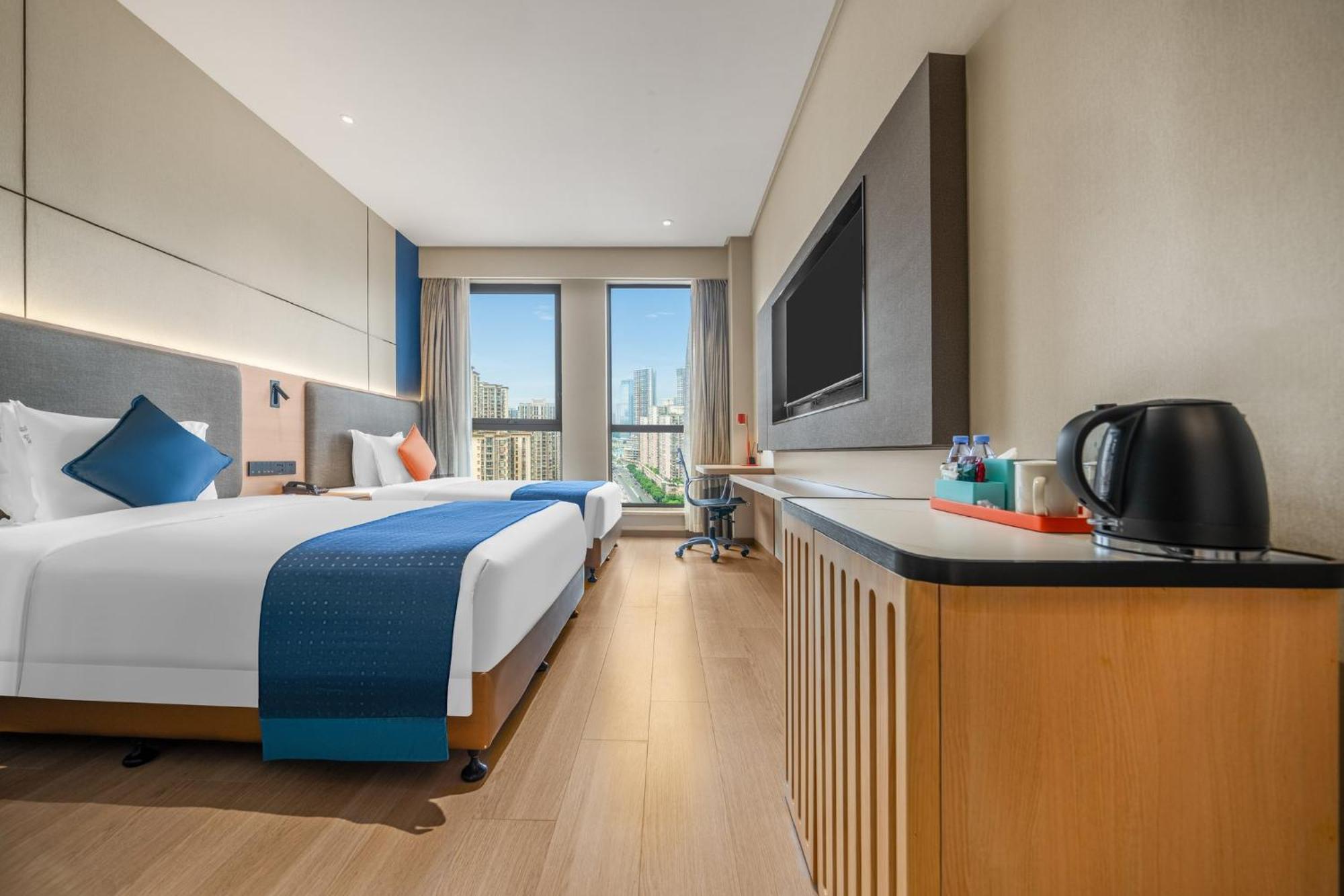Holiday Inn Express Chongqing Guanyinqiao By Ihg Exteriör bild